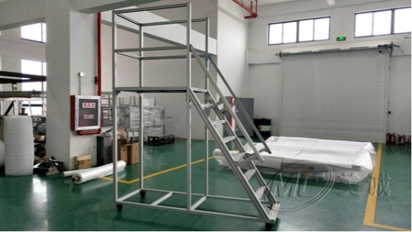 鋁型材倉儲(chǔ)登高梯 鋁型材倉儲(chǔ)登高梯